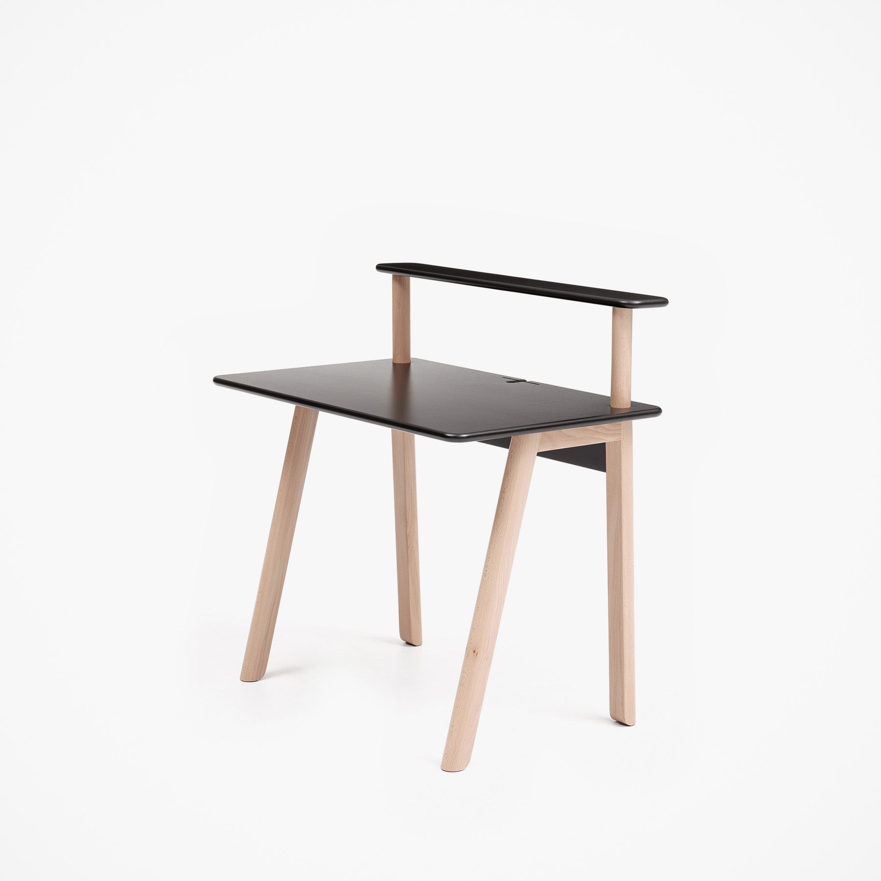 Olo Raflı Aksesuarlı Çalışma Masası